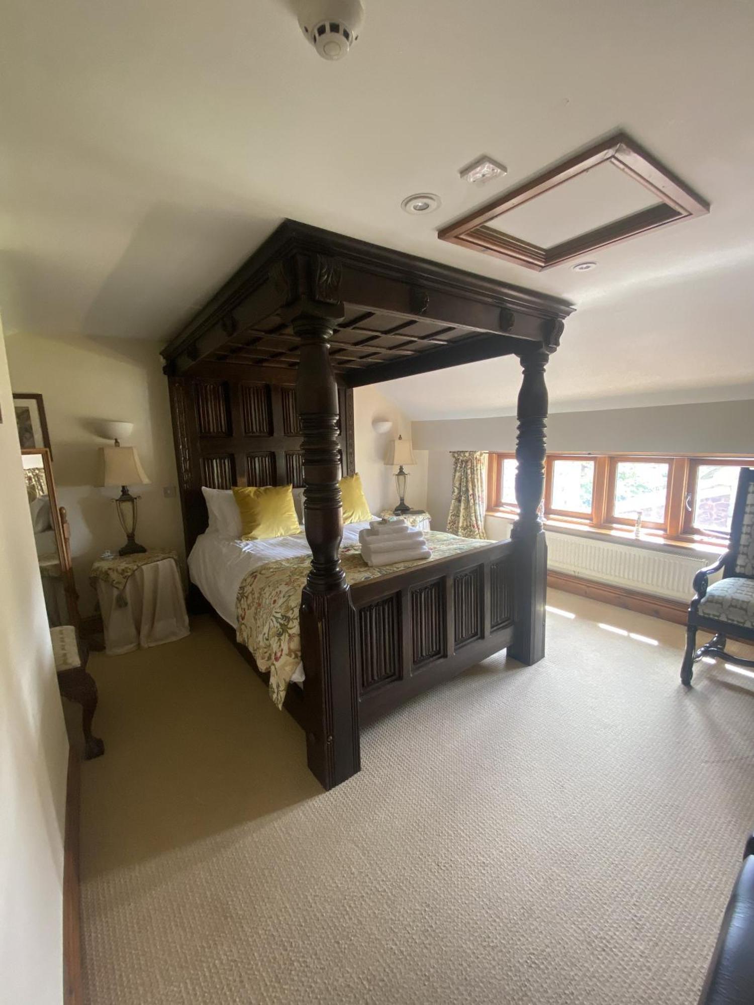 The Rising Sun Inn West Bagborough الغرفة الصورة